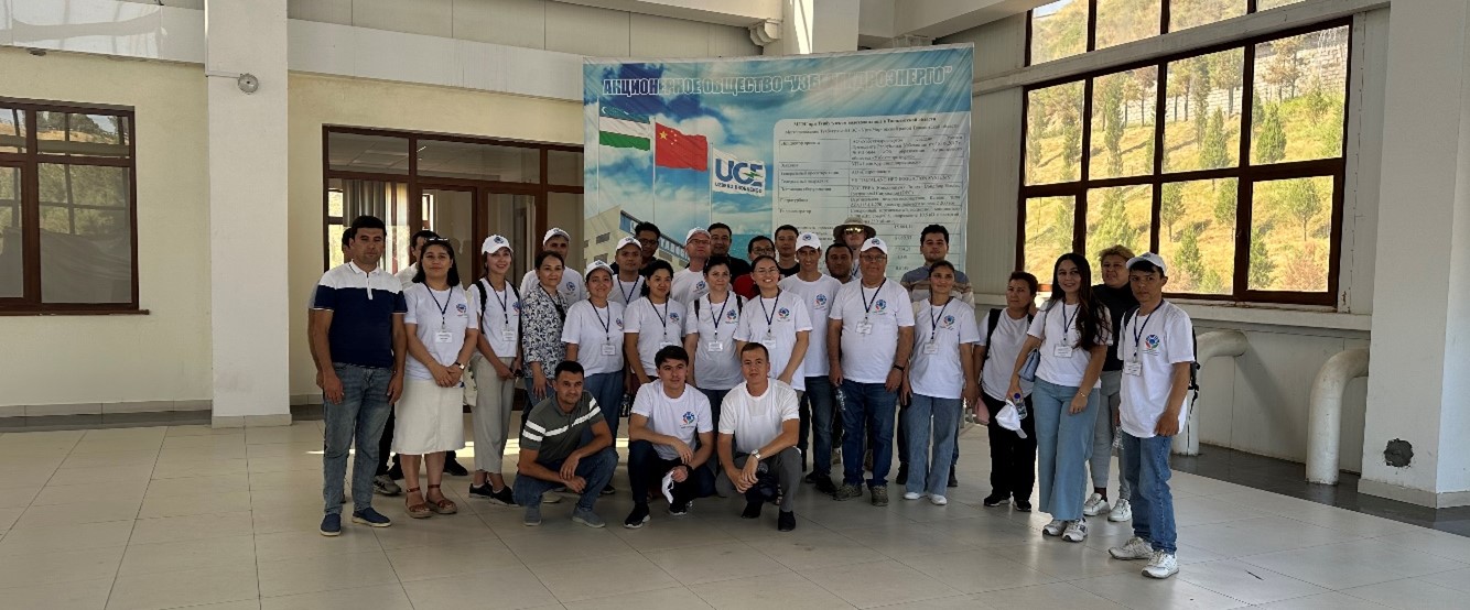 Rossiyadan biseksual swingerlarning videolari Sevganini sikib telefonda gaplashish